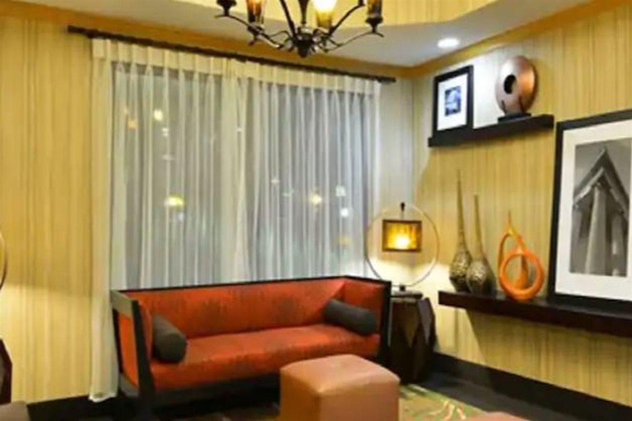 Hampton Inn Sturgis Экстерьер фото