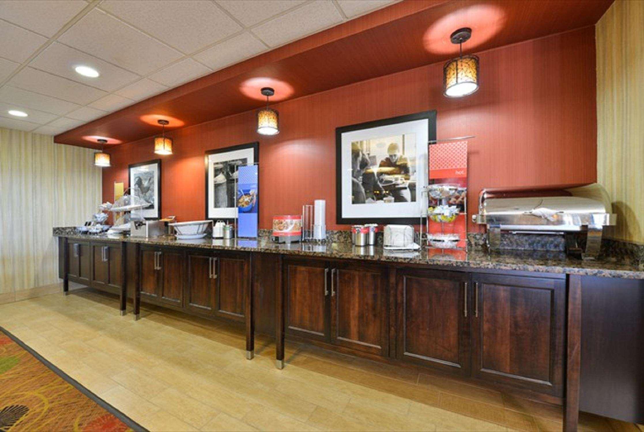 Hampton Inn Sturgis Экстерьер фото