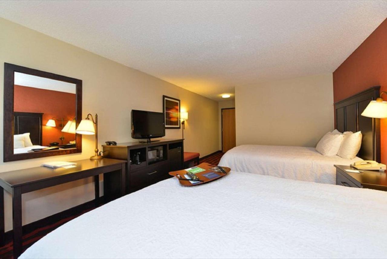 Hampton Inn Sturgis Экстерьер фото