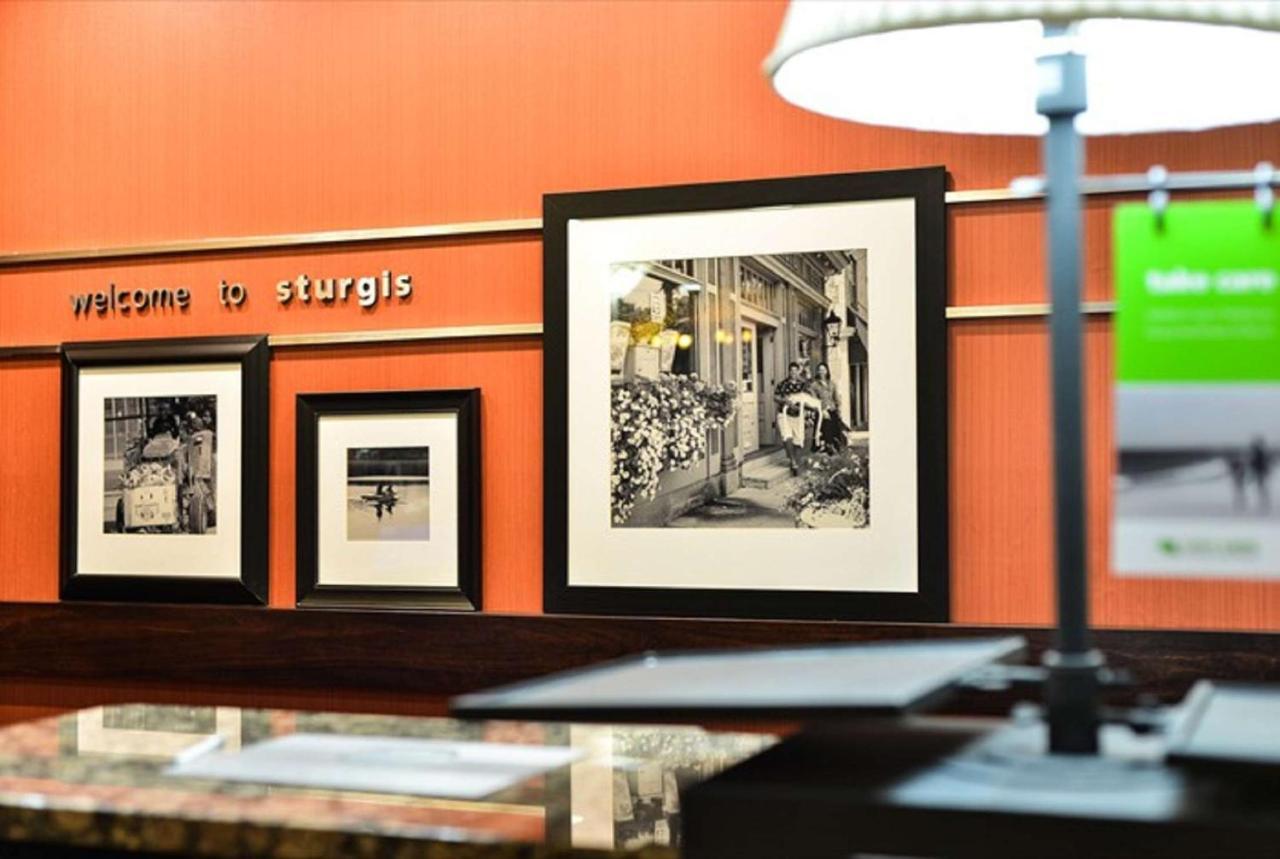 Hampton Inn Sturgis Экстерьер фото